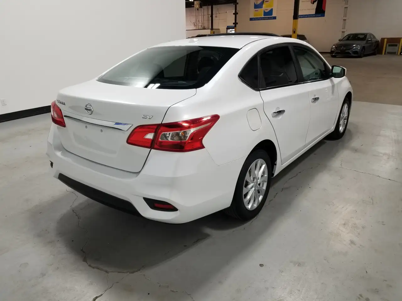 Nissan Sentra снимка Nissan Sentra