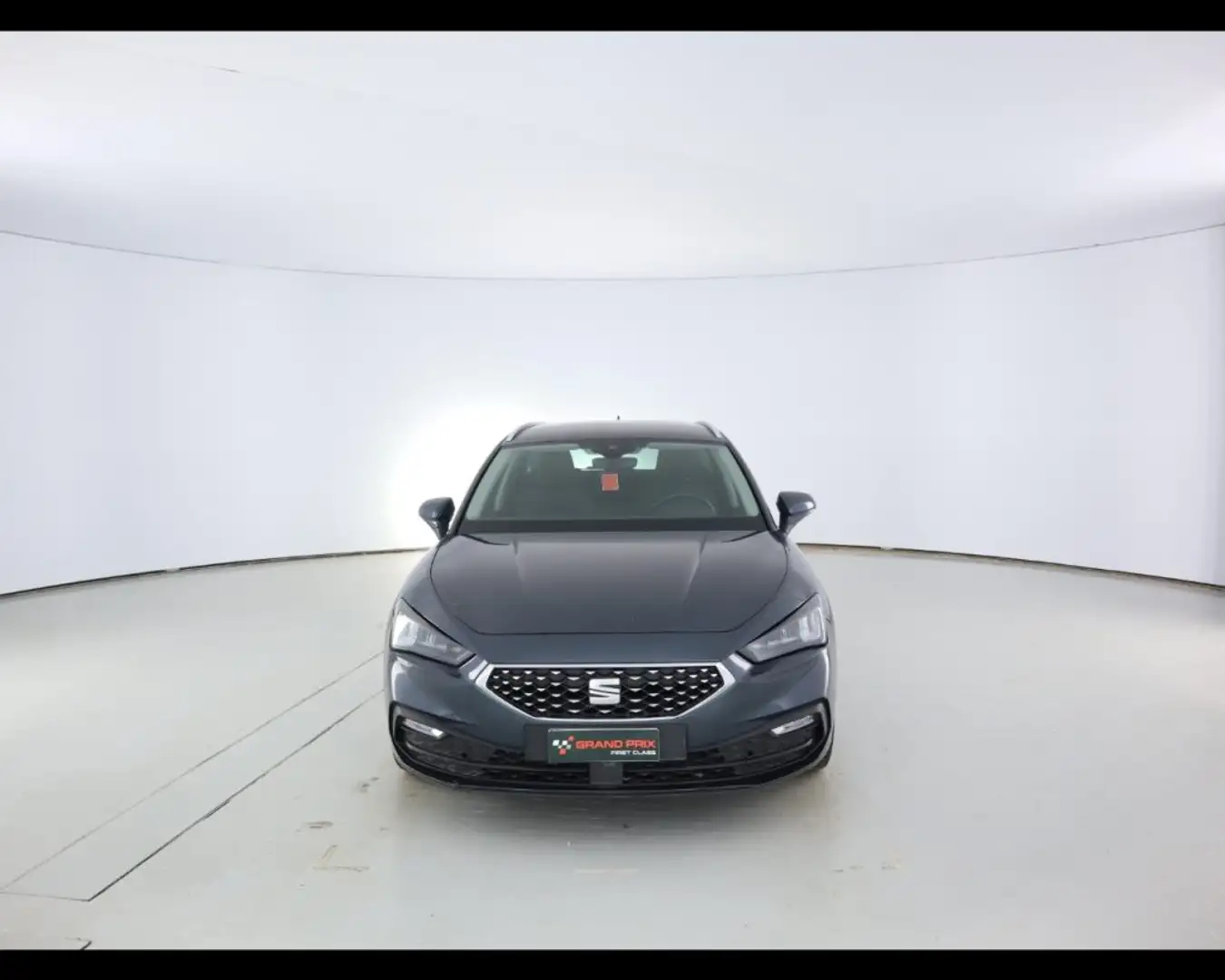 SEAT Leon Sportstourer 1.5 eTSI 150 CV DSG Xcellence Grigio - 1
