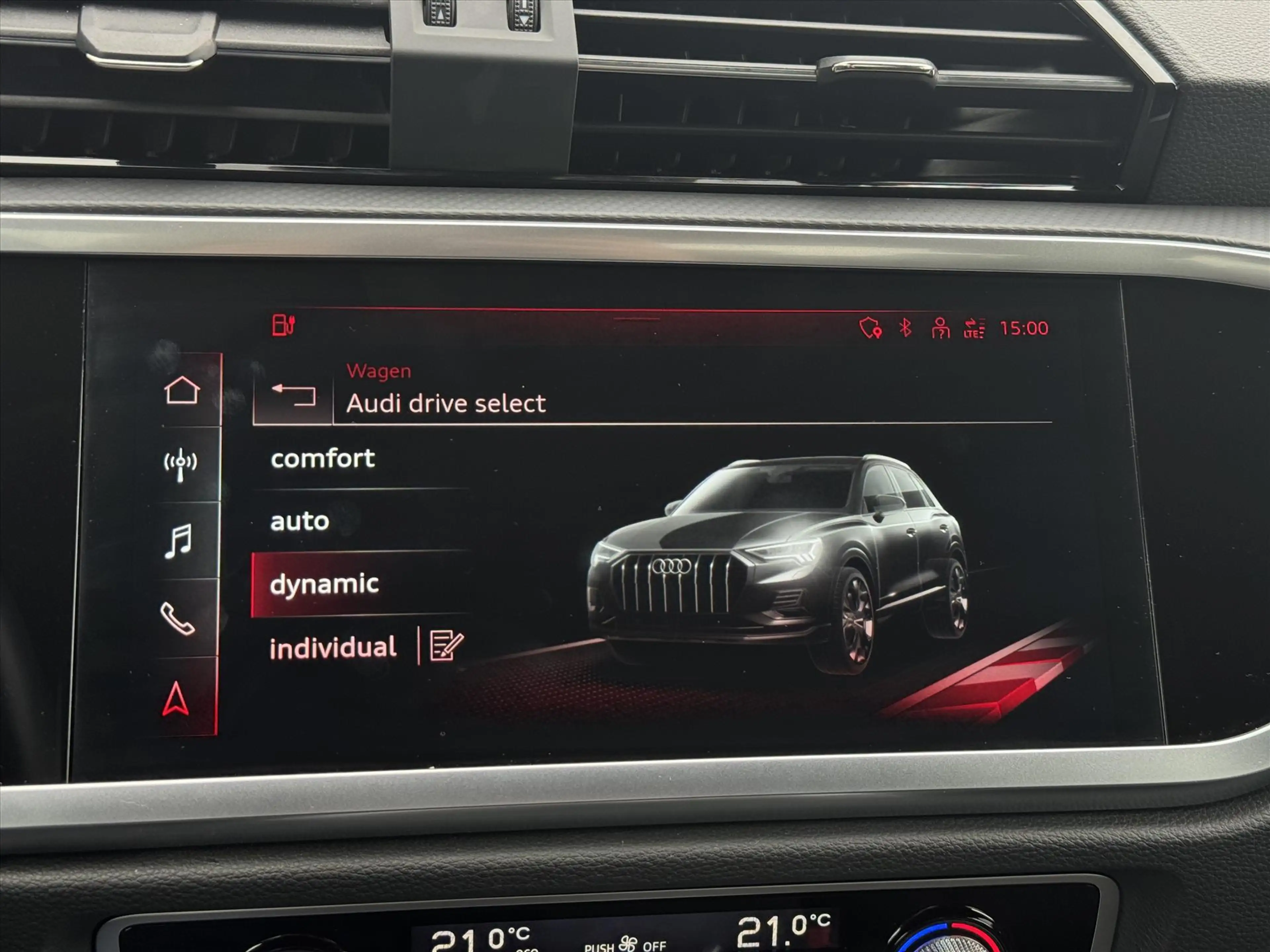 Audi Q3 45 TFSI 245pk PHEV S-tronic Automaat | Navigatie | — photo 17
