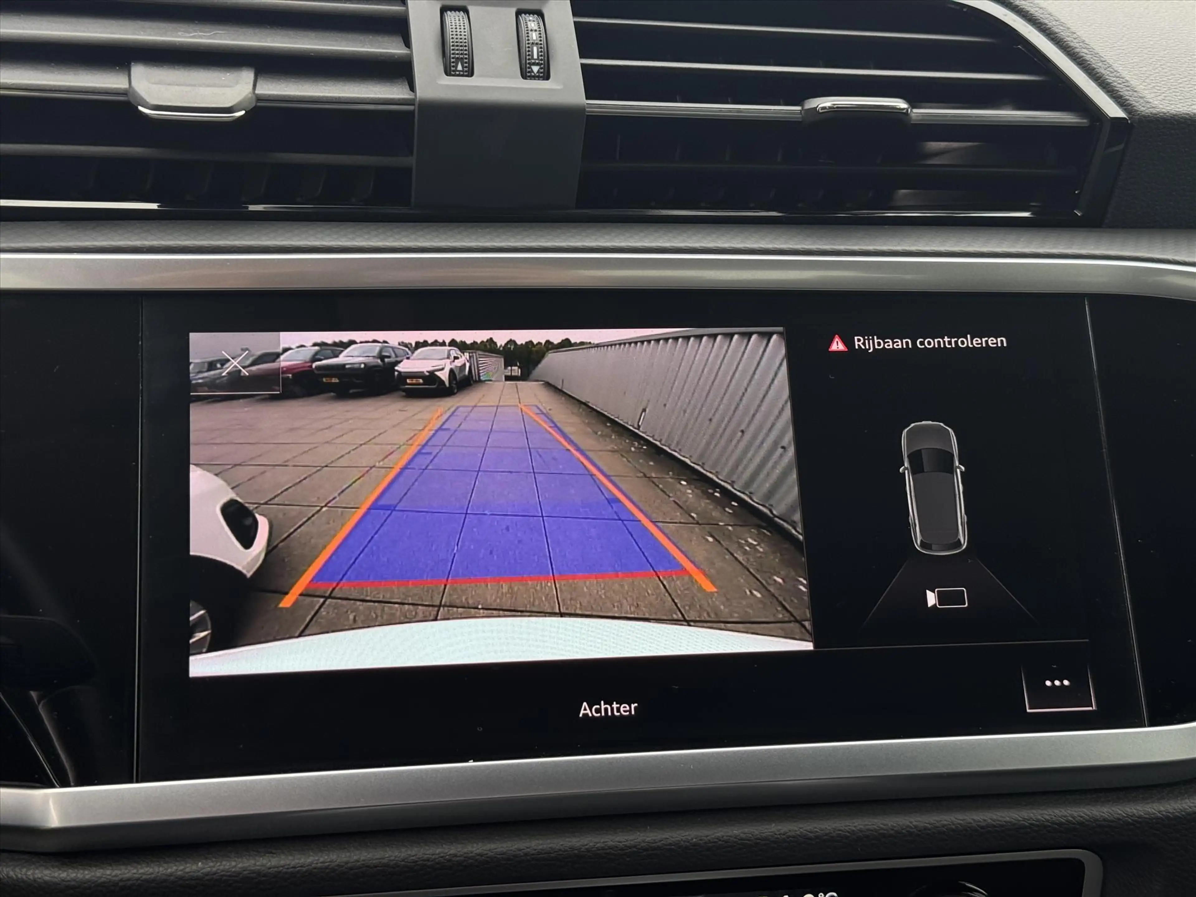 Audi Q3 45 TFSI 245pk PHEV S-tronic Automaat | Navigatie | — photo 29
