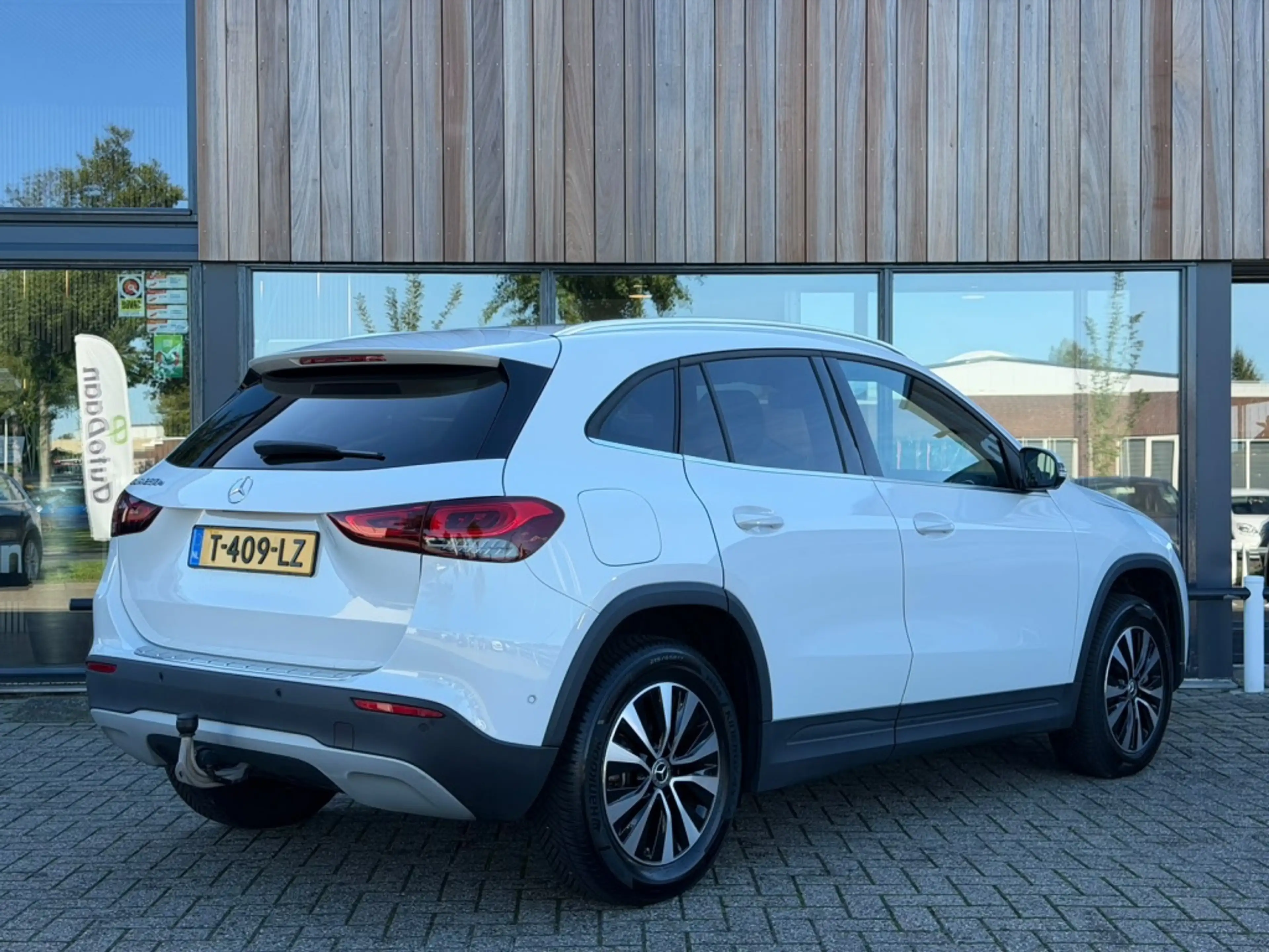 Mercedes-Benz GLA 250 e Luxury Line | Trekhaak | Carplay | ACC — photo 3