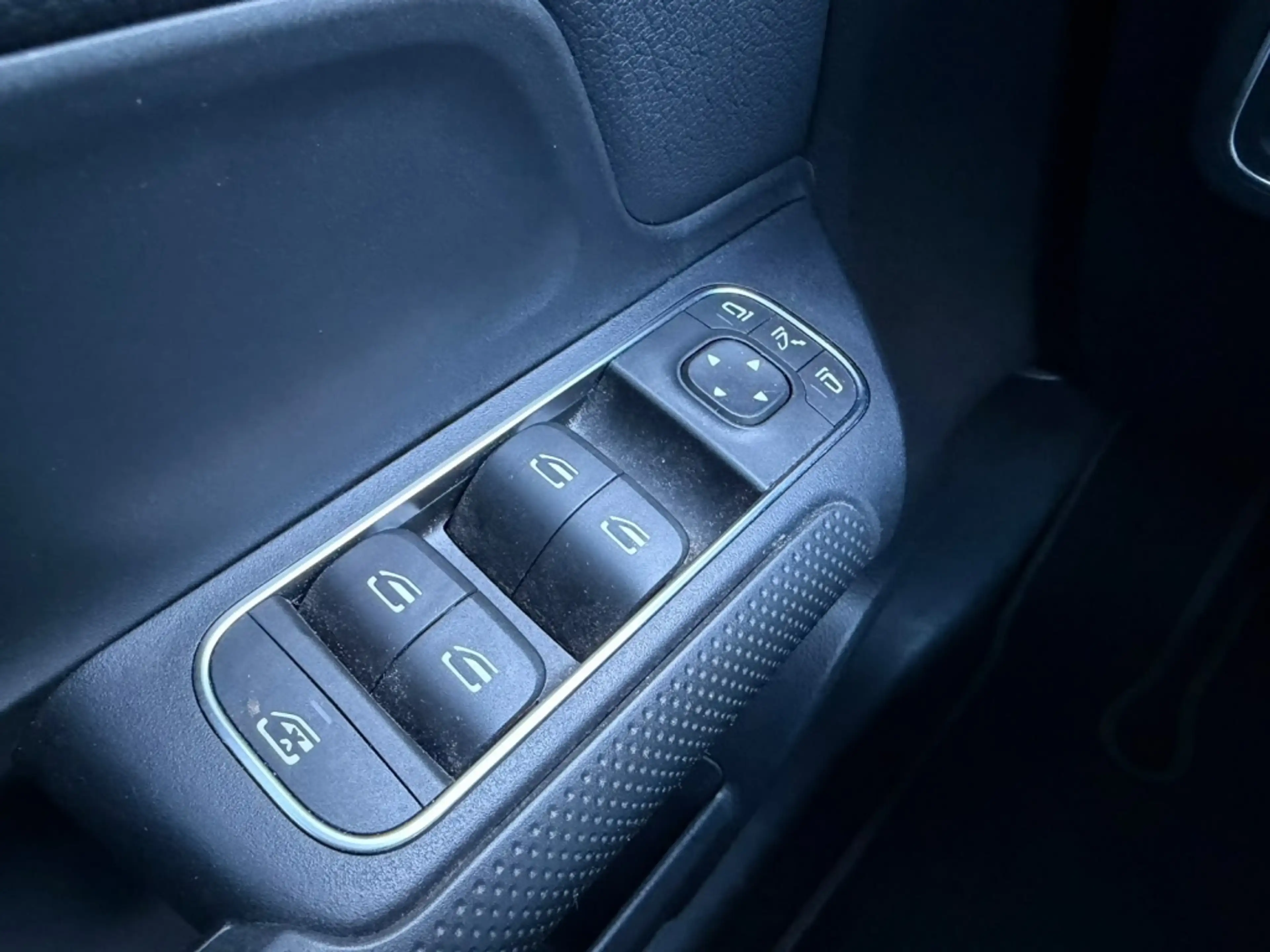 Mercedes-Benz GLA 250 e Luxury Line | Trekhaak | Carplay | ACC — photo 16