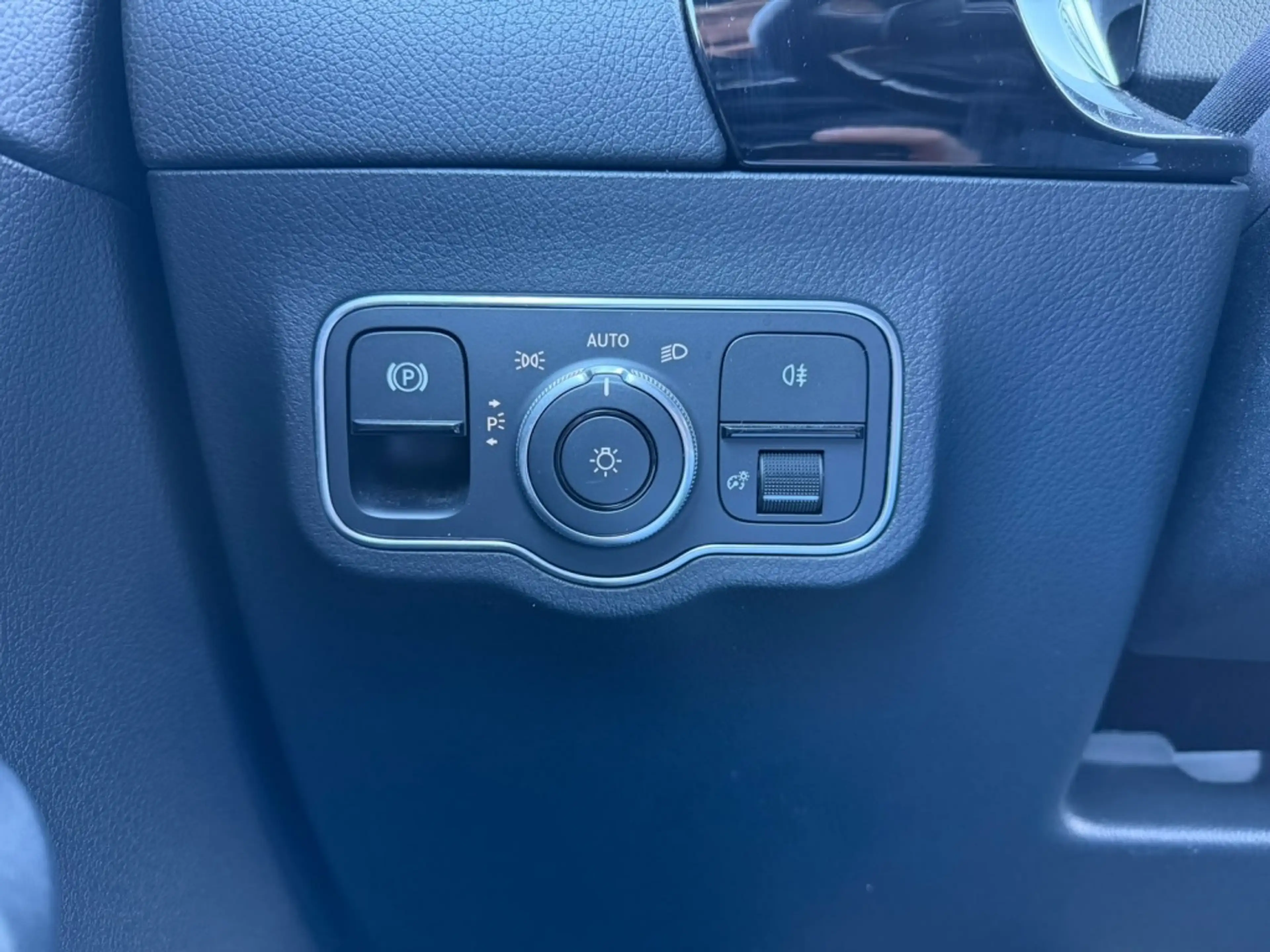 Mercedes-Benz GLA 250 e Luxury Line | Trekhaak | Carplay | ACC — photo 17