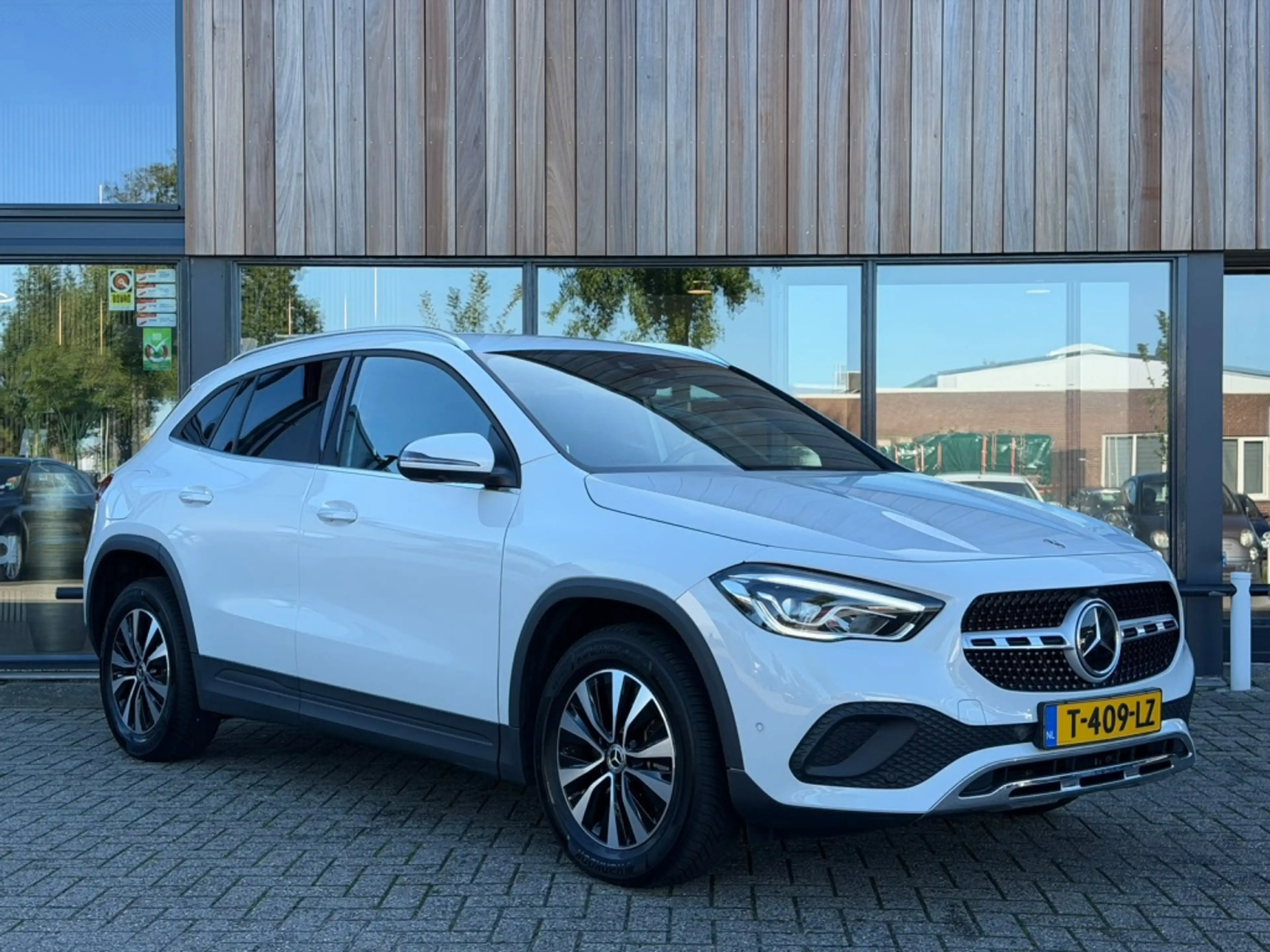 Mercedes-Benz GLA 250 e Luxury Line | Trekhaak | Carplay | ACC — photo 30
