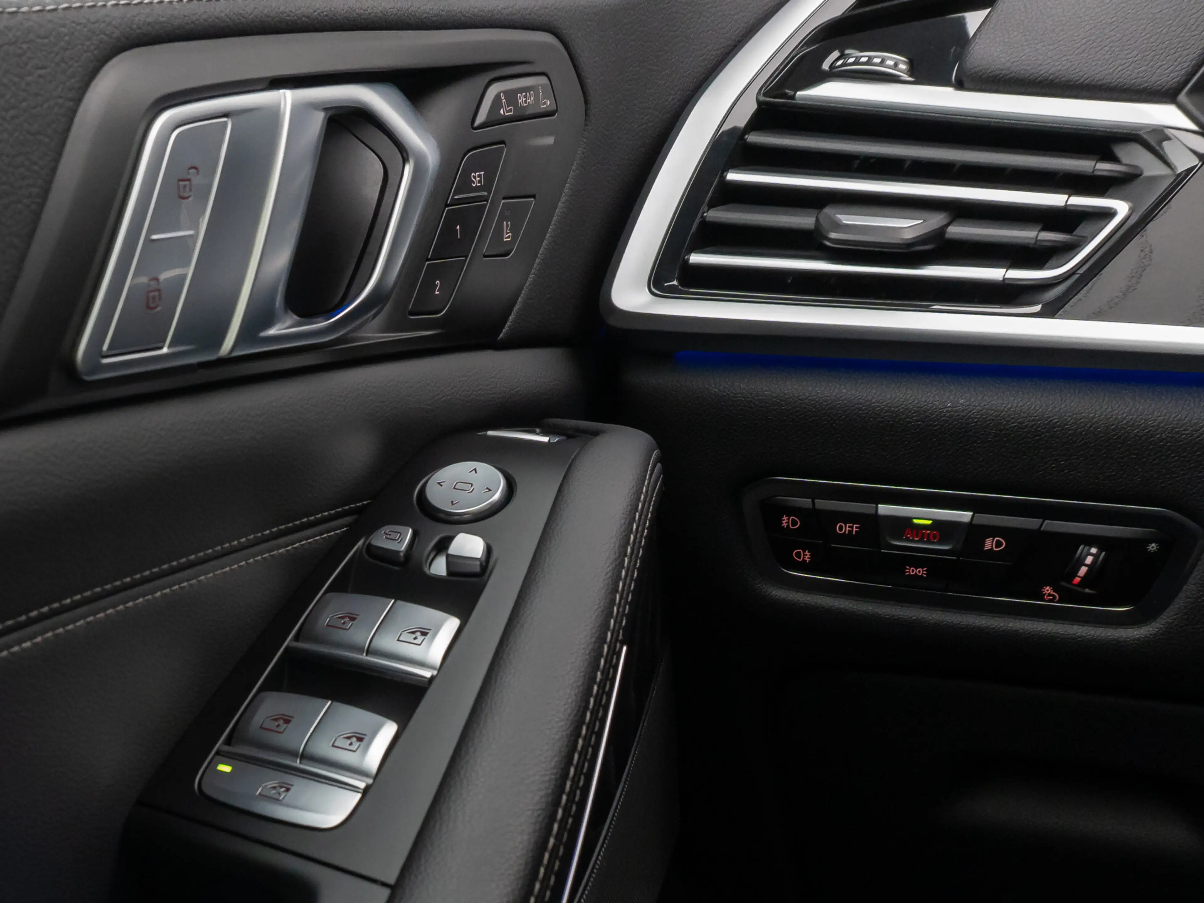 BMW X7 M Sport Panorama 360°HUD DAB H K SoftCL — photo 35