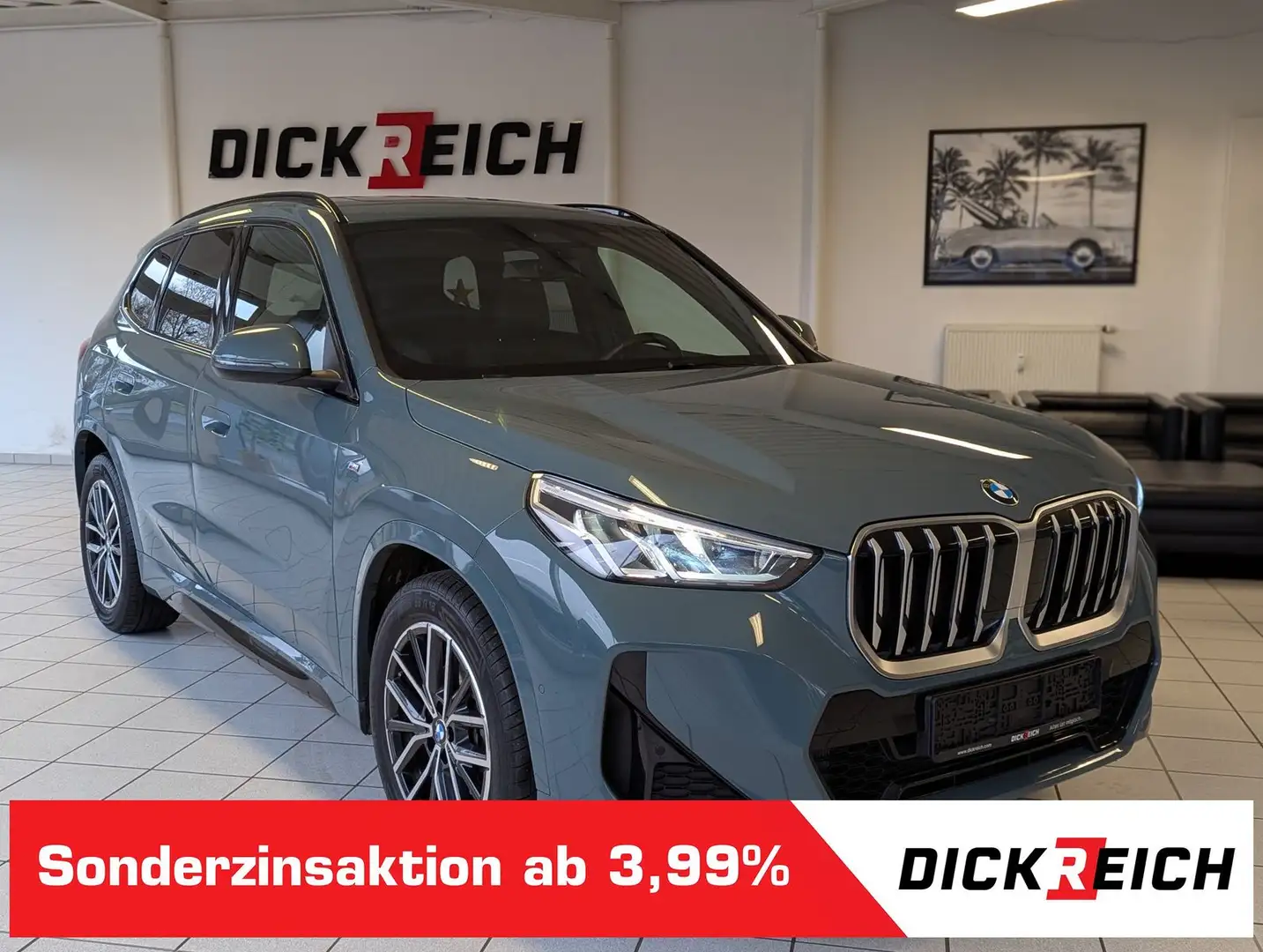 BMW X1 18d sDrive M-Sport Travel-Paket Pano Cam AHK Grün - 1
