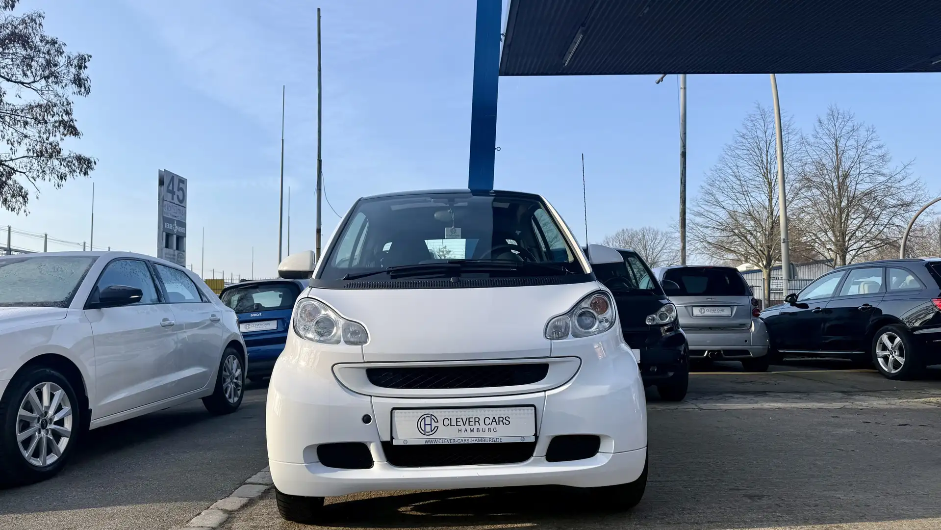 smart forTwo COUPE*PASSION*NAVI*SERVO*KLIMA*PANO*ALU Blanc - 2