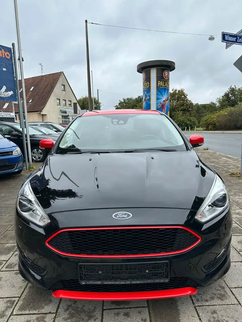 Ford Focus Lim. Sport 1 HAND/SHZ/BI-XENON Negro - 2