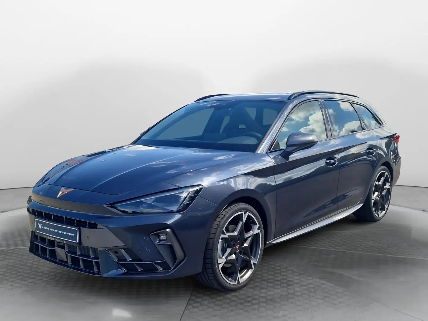 CUPRA Leon Sportstourer 1.5 eTSI 110 kW (150 PS) 7-Gan Grijs - 2