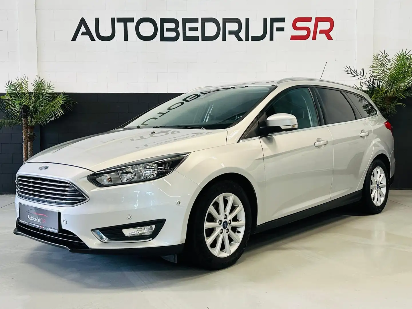 Ford Focus Wagon 1.0 Titanium Edition Cruise Controle! Naviga - 2