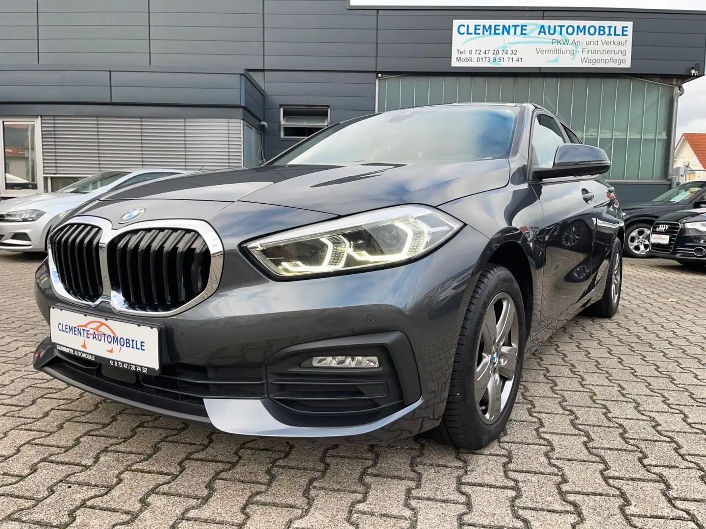 BMW 116 d *virtual Tacho*Navi*LED*Head-Up*SHZ* Grau - 1