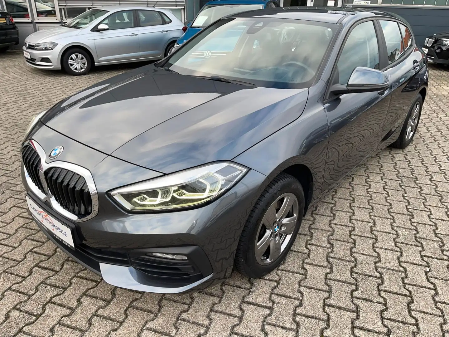 BMW 116 d *virtual Tacho*Navi*LED*Head-Up*SHZ* Grau - 2