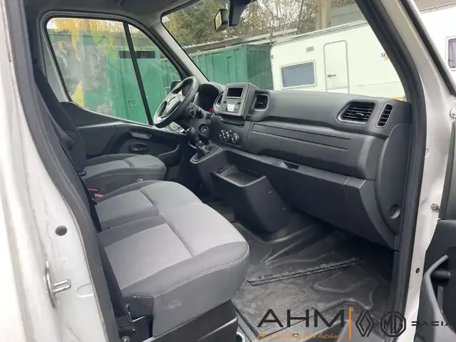 Renault Master view 19