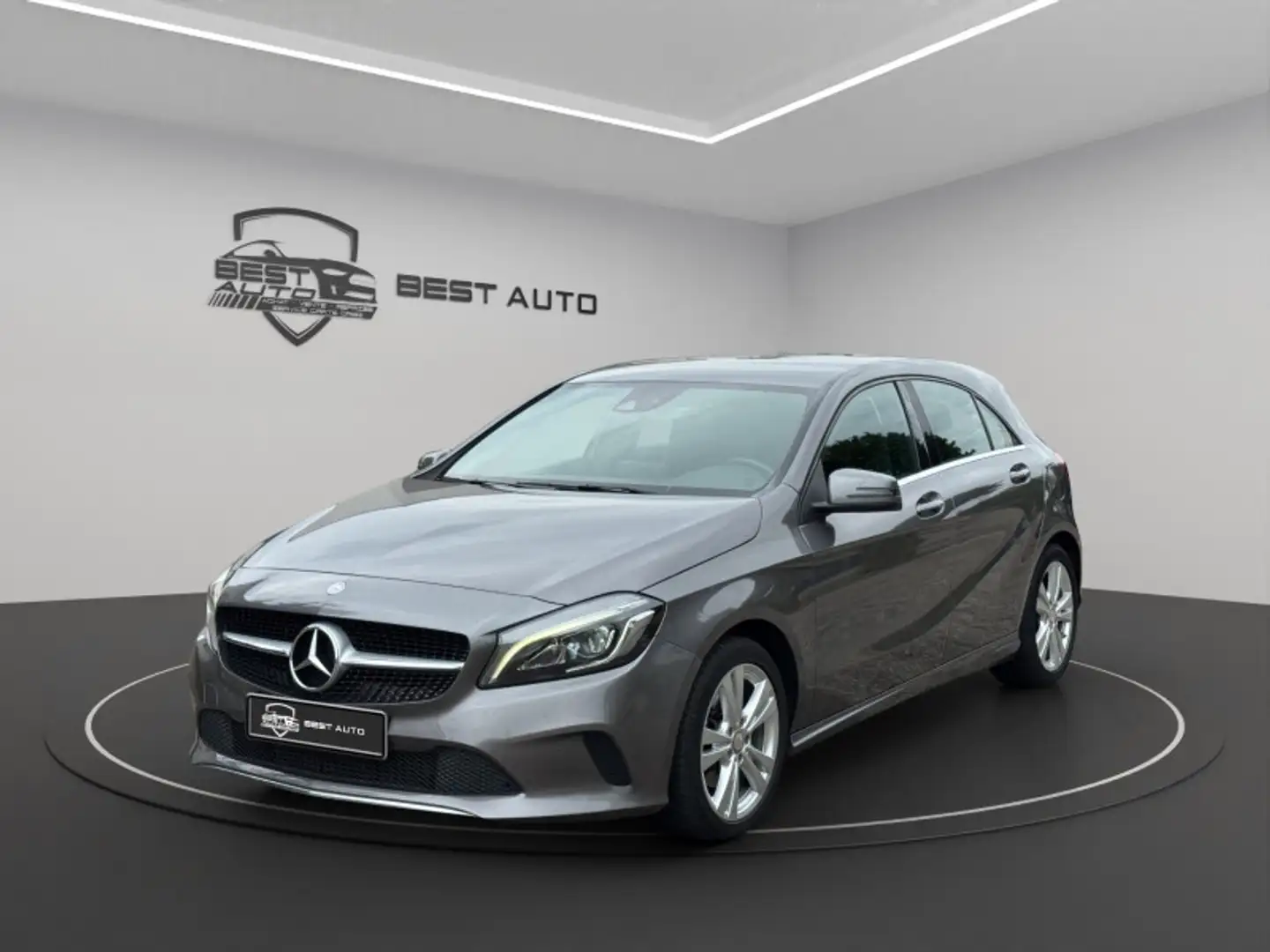 Mercedes-Benz A 200 200 D BUSINESS EDITION 7G-DCT Grijs - 1
