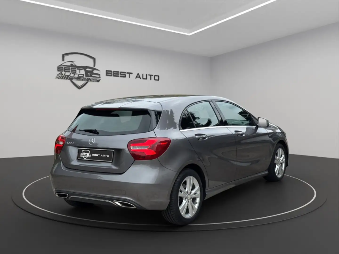 Mercedes-Benz A 200 200 D BUSINESS EDITION 7G-DCT Grijs - 2