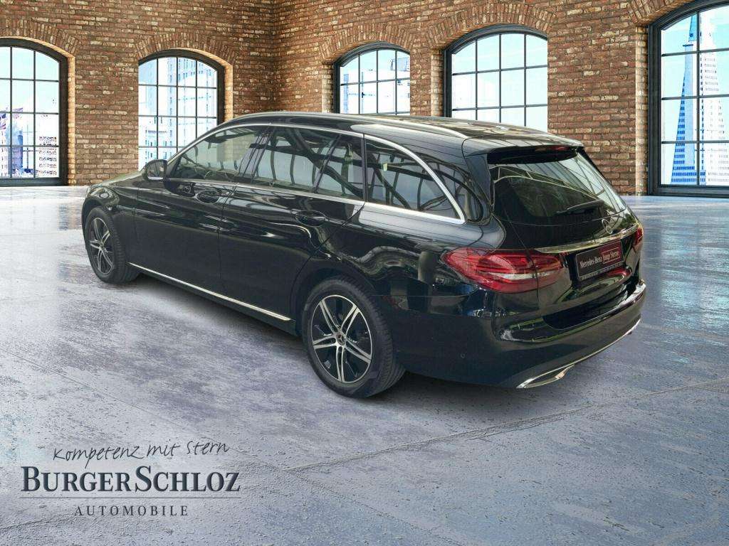 Mercedes-Benz C 220