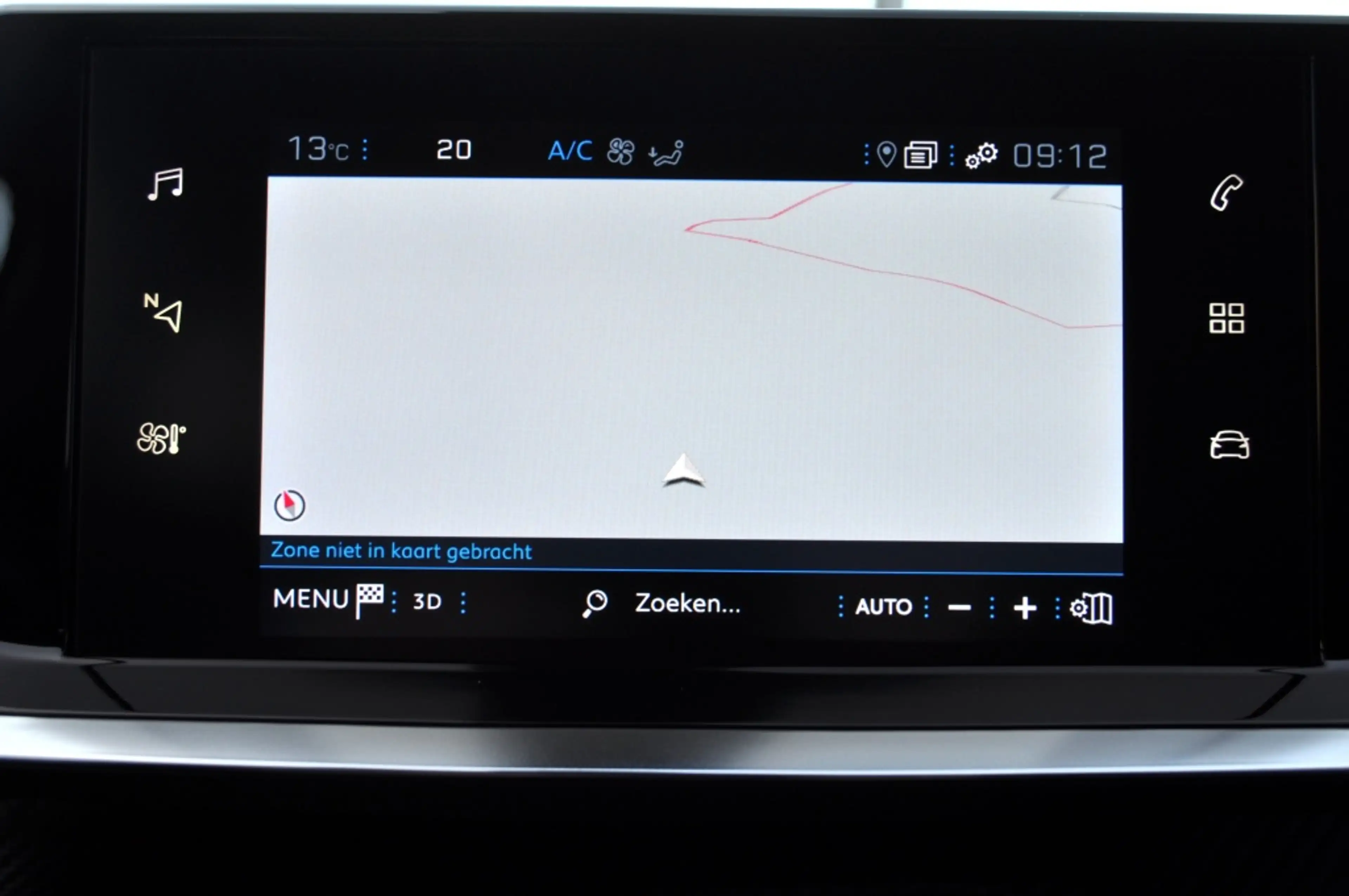 Peugeot 2008 1.2 Allure Pack Aut. Nav trekh camera — photo 13