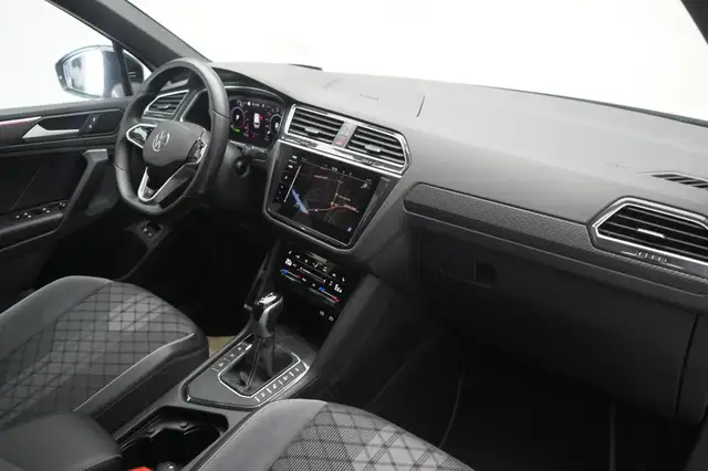 Volkswagen Tiguan view 8