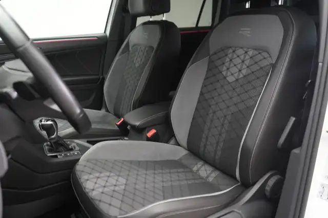 Volkswagen Tiguan view 11