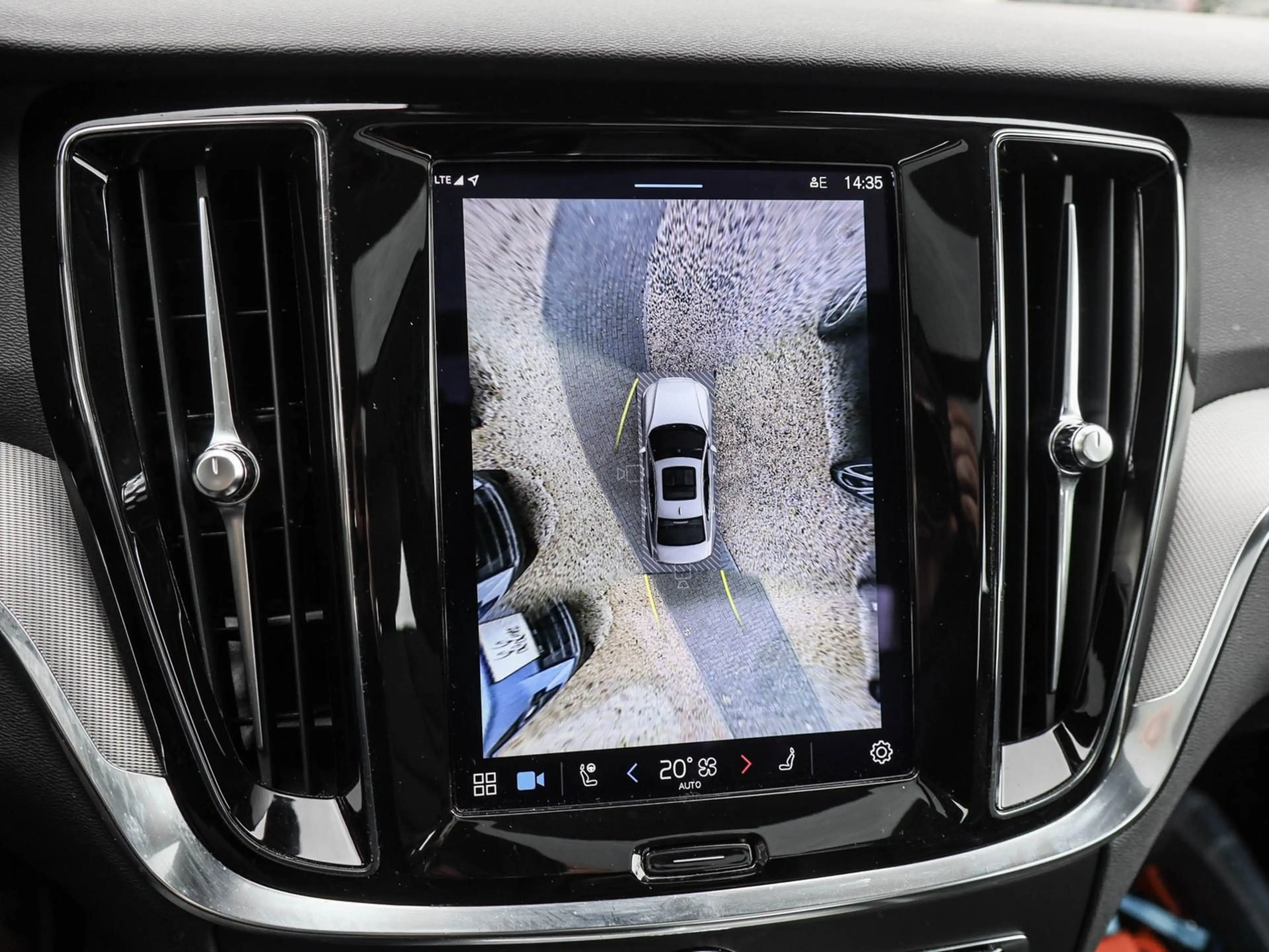 Volvo S60 B4 Plus Dark Aut. Navi*PDC*LED — photo 12