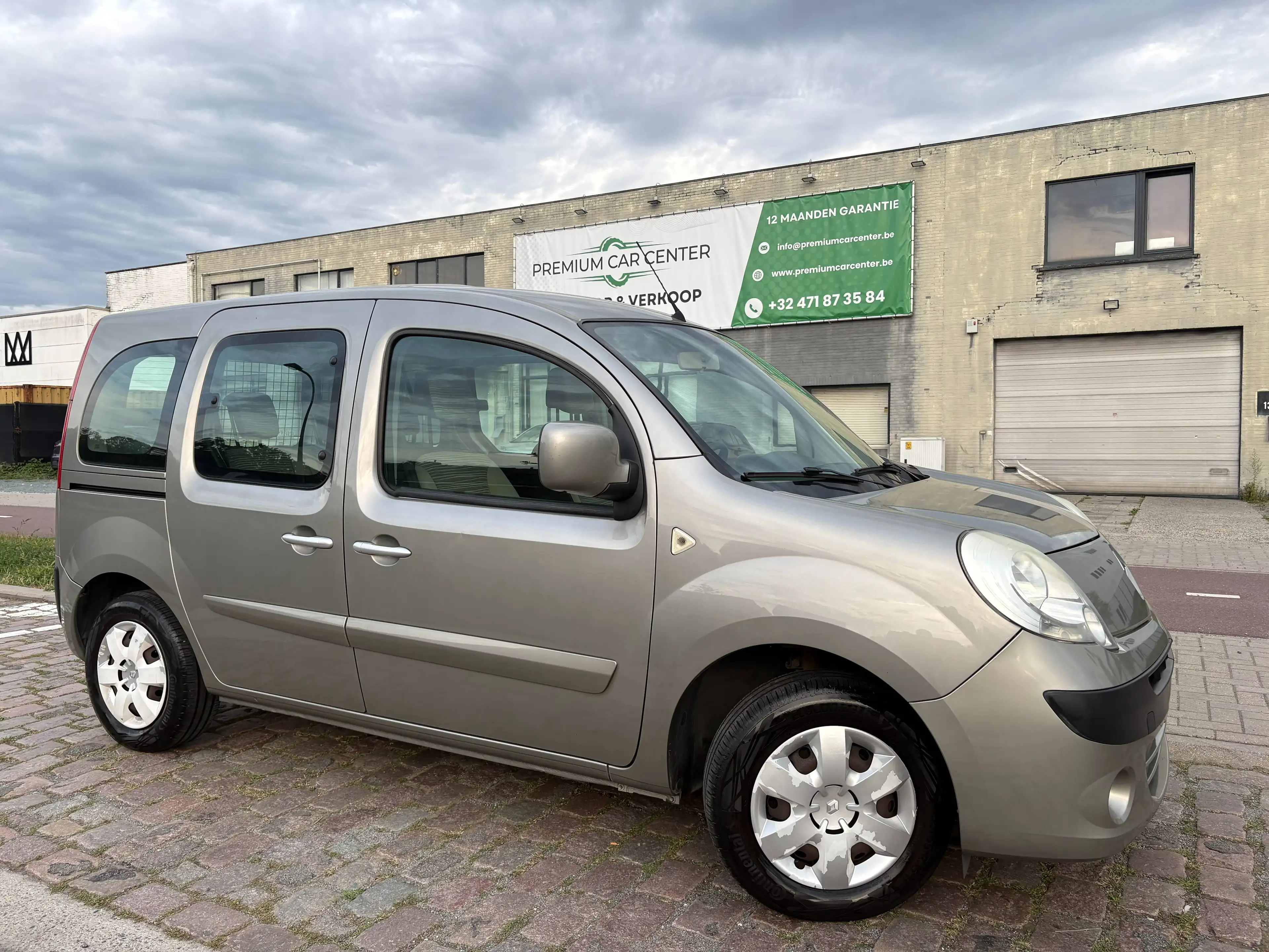 Renault Kangoo Kangoo 1.6i Dynamique / 12 Maanden Garantie / Zeer weinig KM /