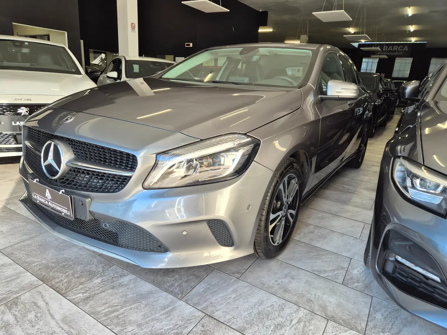 Mercedes-Benz A 160 A 160 Executive Grigio - 2