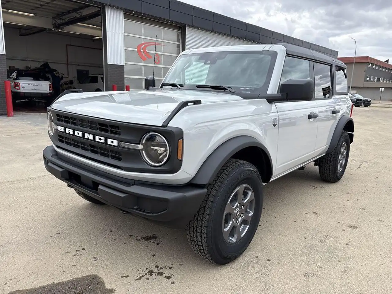 Ford Bronco снимка Ford Bronco