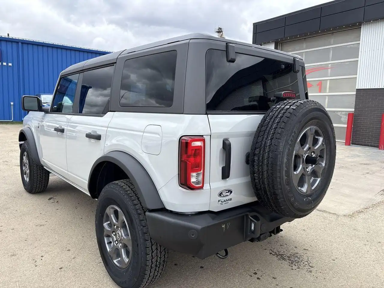 Ford Bronco снимка Ford Bronco