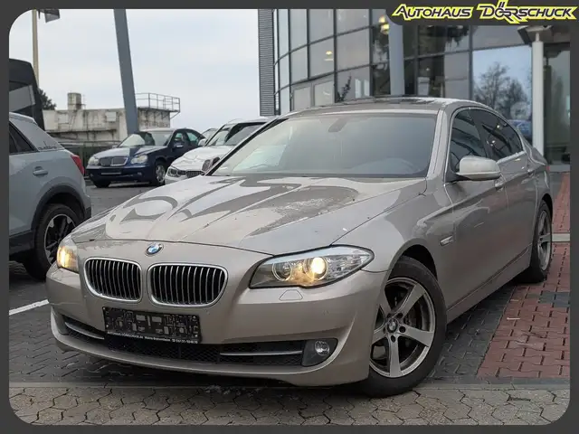 BMW 530 d xDrive SPORT-AUTO. NAVI. SHZ. GLASDACH. PDC