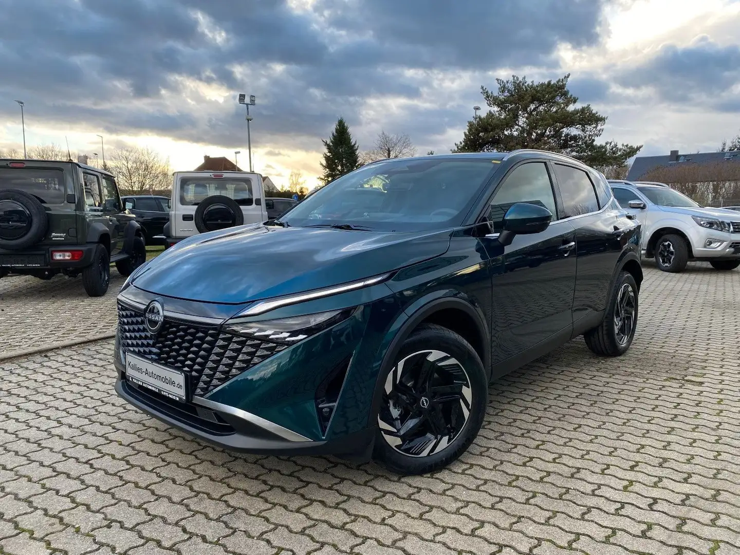 Nissan Qashqai 1.3 DIG-T MHEV Xtronic N-Connecta MY2024 Verde - 1