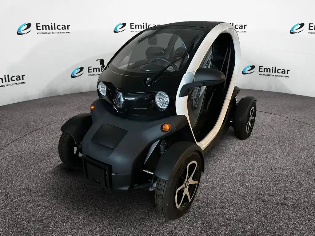 Renault Twizy 2024 из Европы — купить под ключ