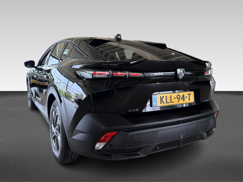 Peugeot 408 1.6 HYbrid Allure Pack 180 EAT8 — photo 3