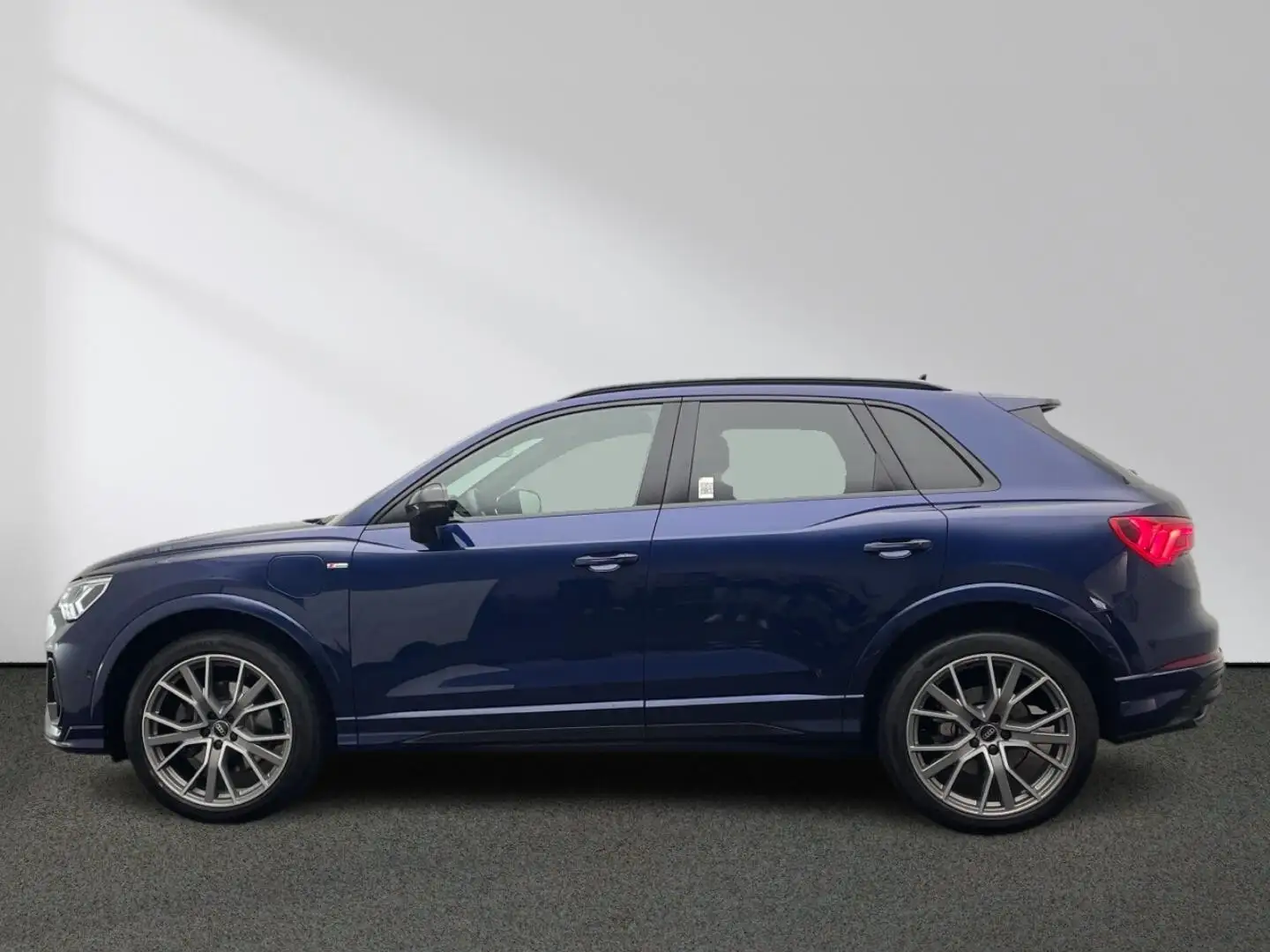 Audi Q3 45 TFSI e S line S tronic LED B&O AHK Navi Azul - 2