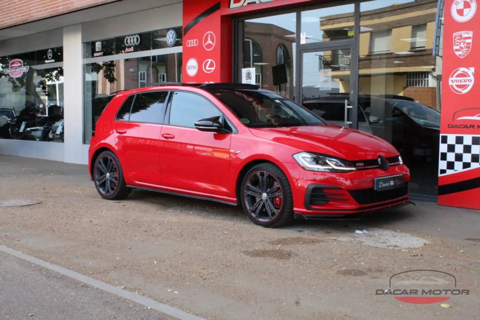 Volkswagen Golf GTI 2.0 TSI DSG 180kW Rojo - 1