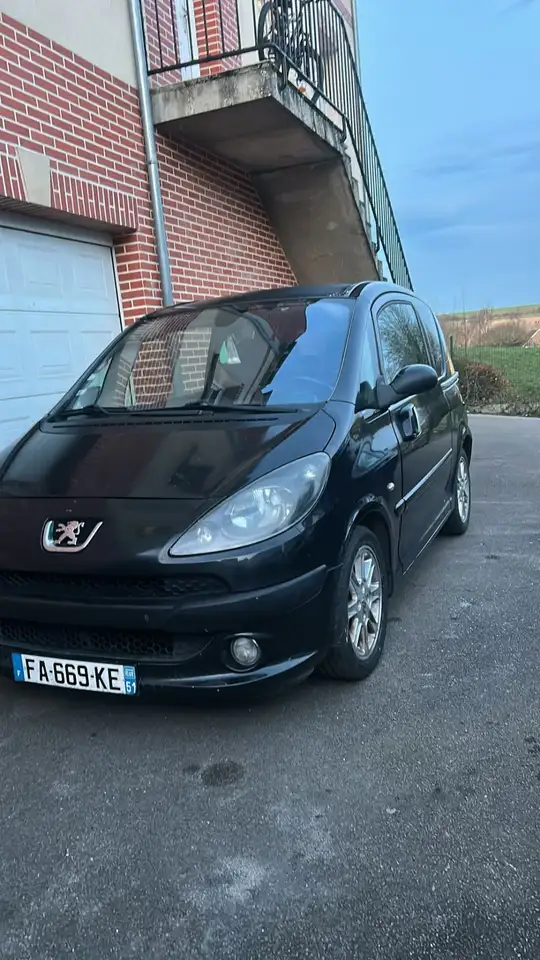 Peugeot 1007 1.4 HDi Sporty Pack