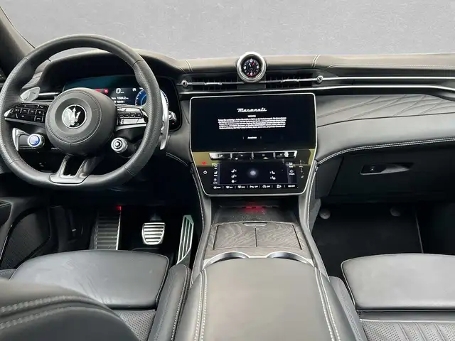 Maserati Grecale view 4