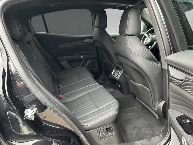 Maserati Grecale view 5