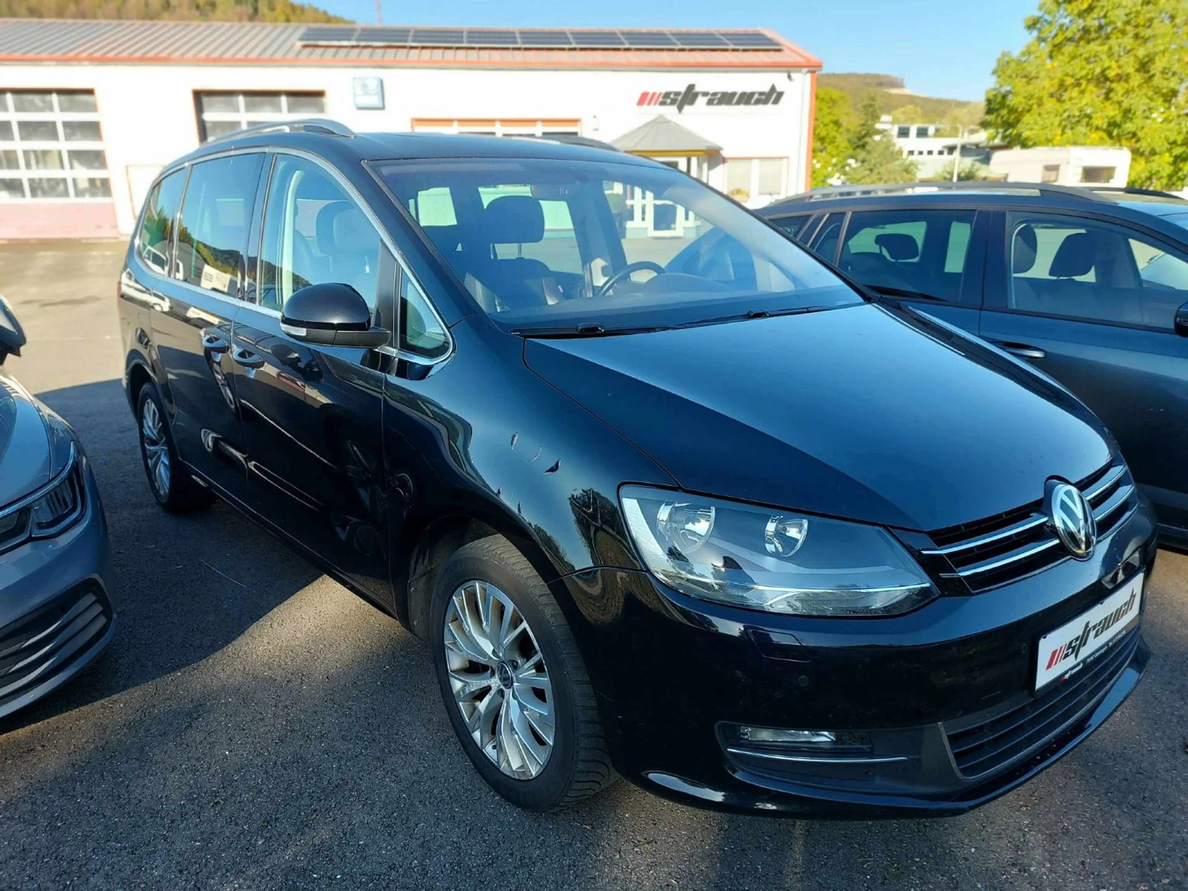Volkswagen Sharan Highline — photo 8