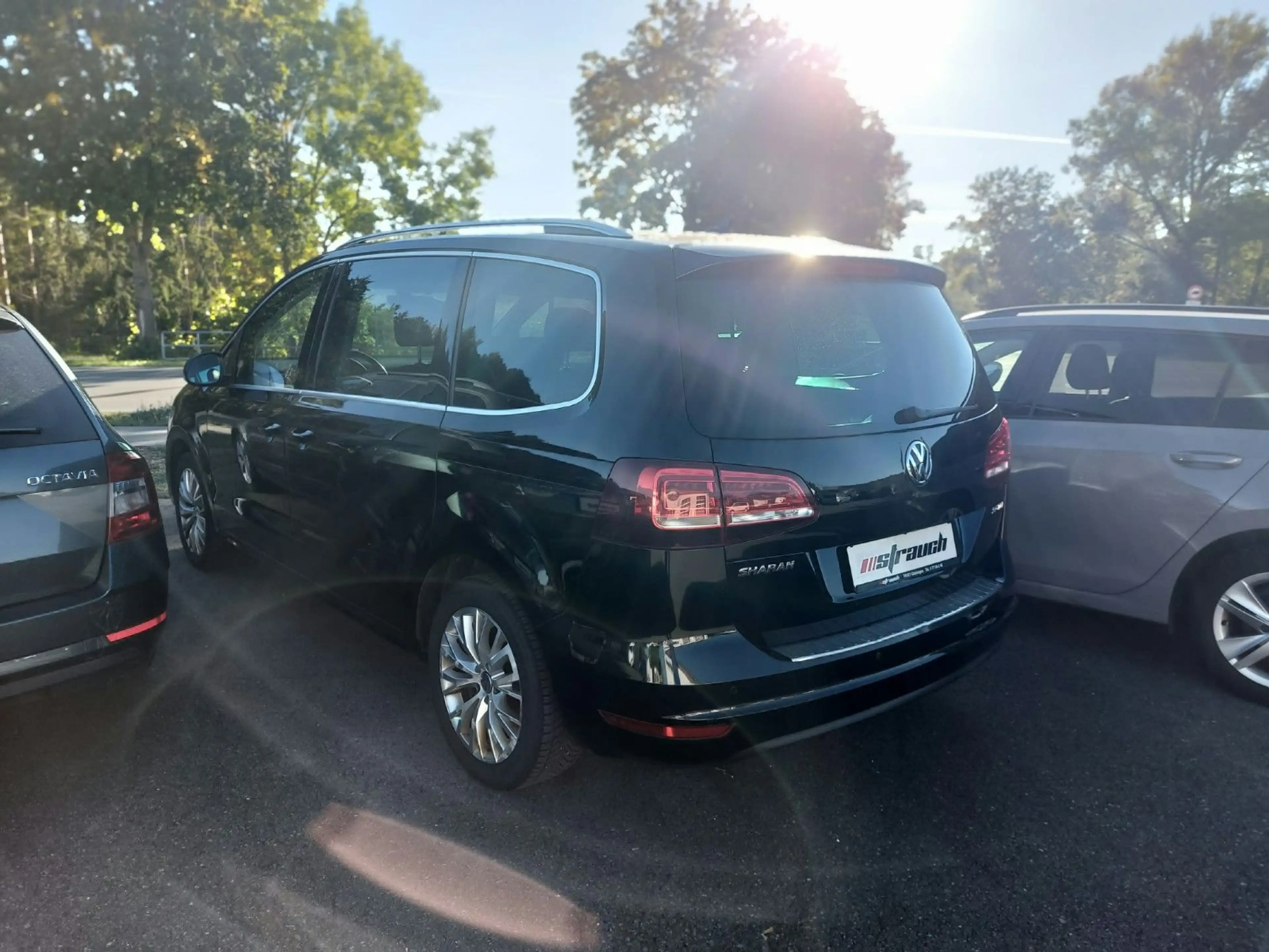 Volkswagen Sharan Highline — photo 3