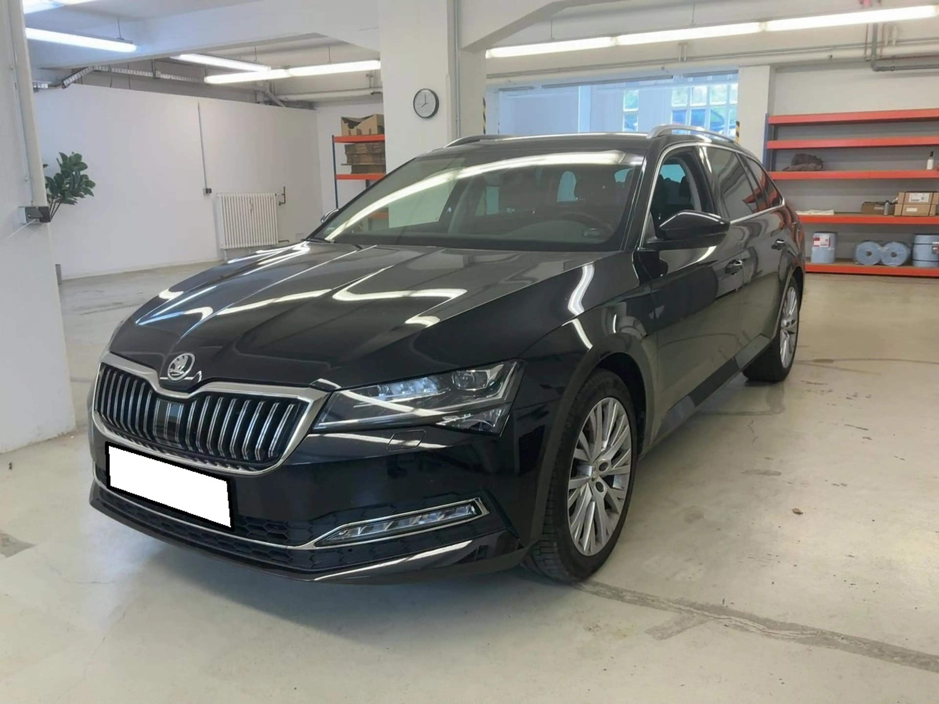 Skoda Superb 2.0 TDI DSG Style AHK LED Kamera Navi — photo 2