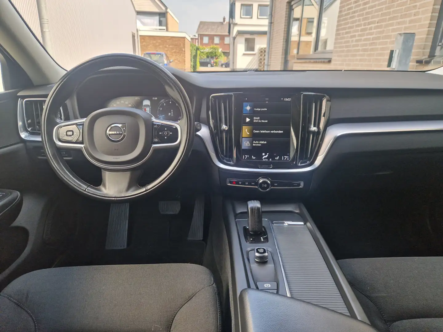 Volvo V60 2.0 B3 Advantage Sports Pack NL Auto | Cam | Blis Wit - 2