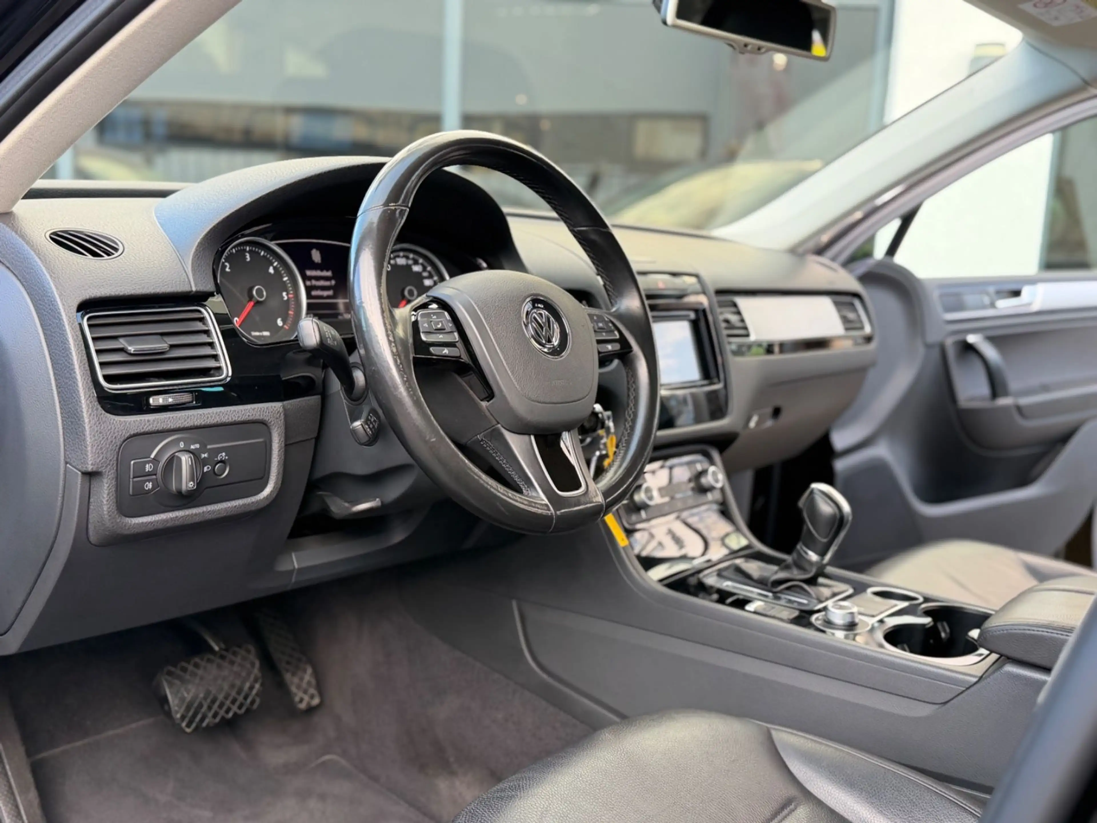 Volkswagen Touareg V6 TDI BMT 4Motion/AHK/Leder/Xenon — photo 15