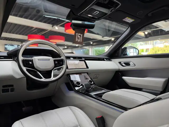 Land Rover Range Rover Velar view 15