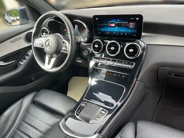 Mercedes-Benz GLC view 8