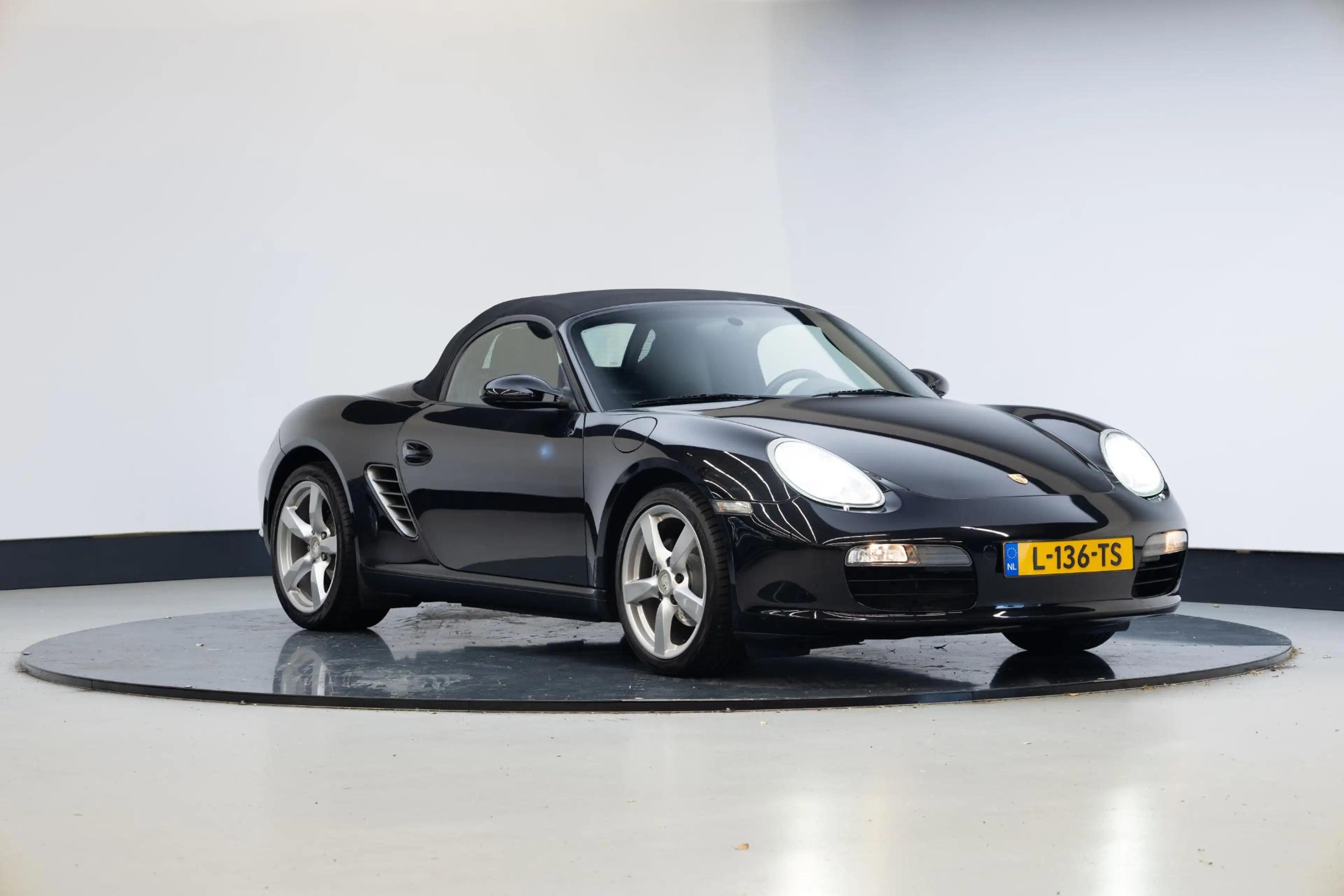 Porsche Boxster 2.7 | Xenon | Bose | Leder |