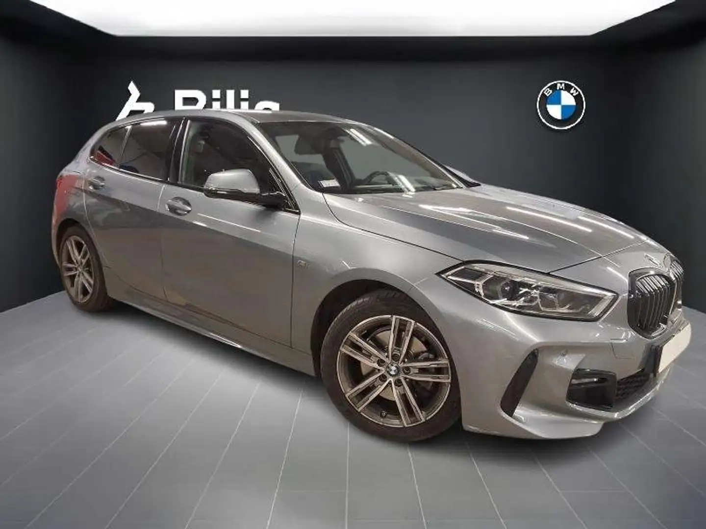 BMW 118 Pack M // 2023 Gris - 2
