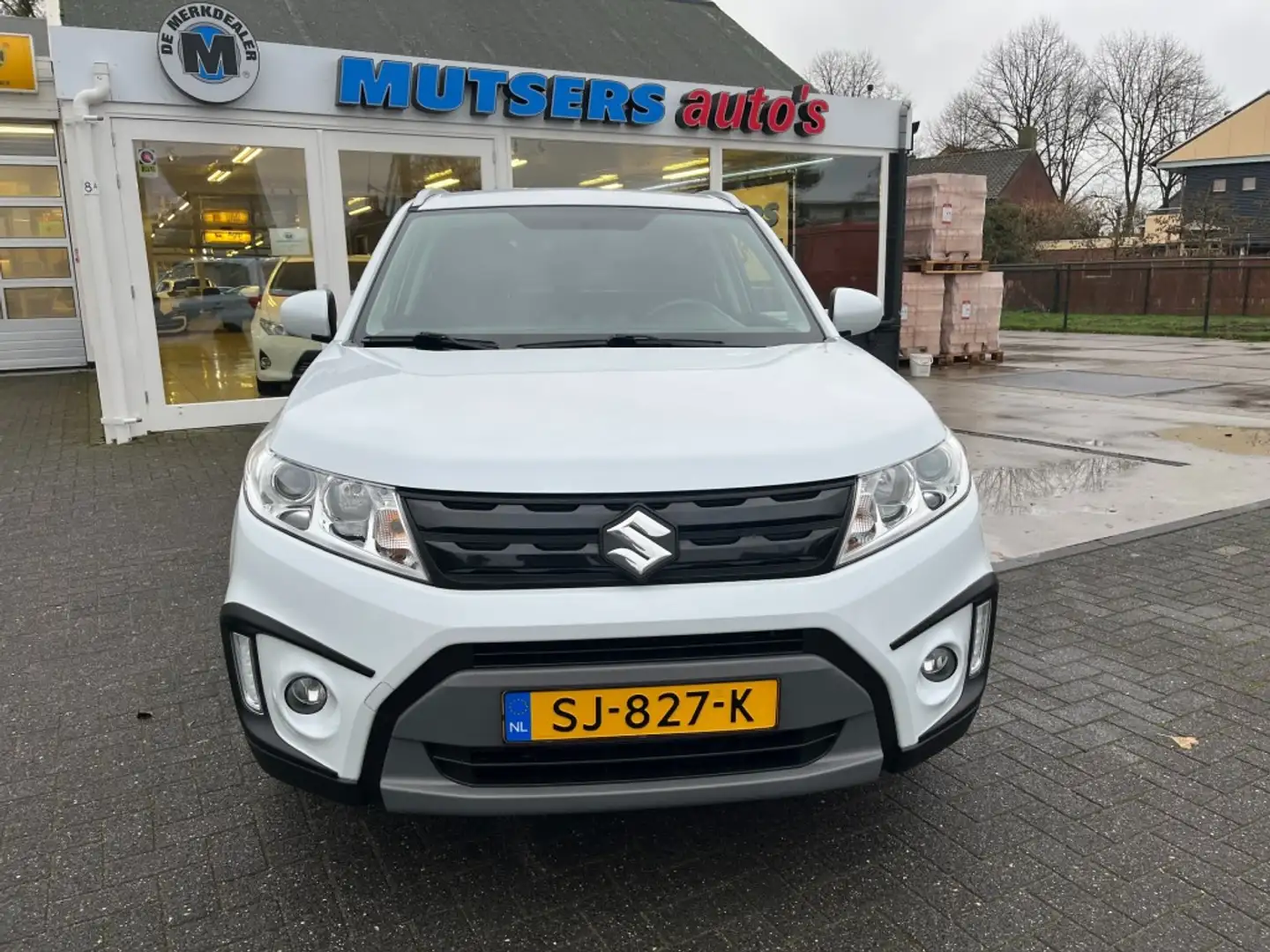 Suzuki Vitara 1.6 Exclusive, AUT. 4 cilinder, full options, Nieu Wit - 2