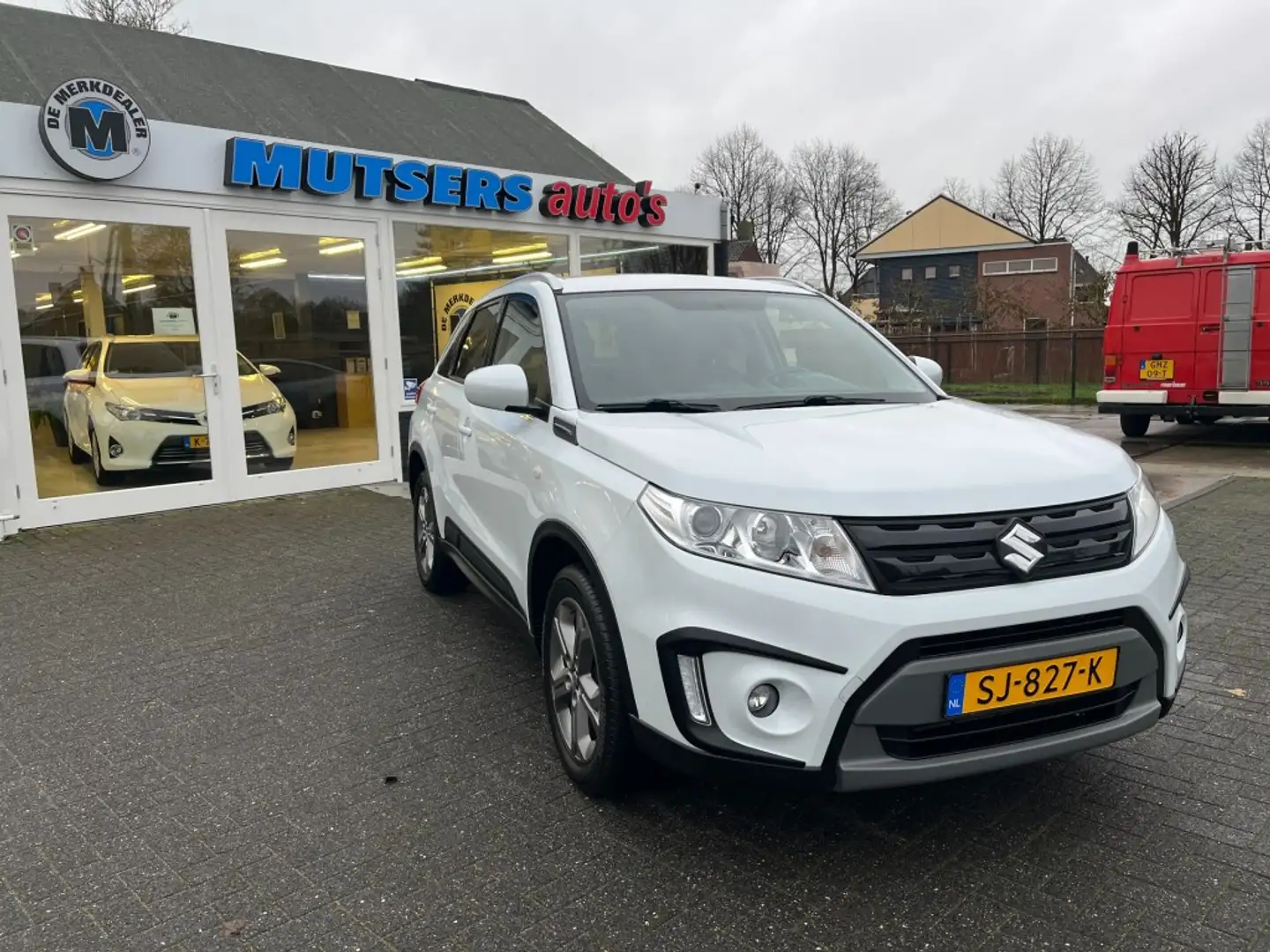 Suzuki Vitara 1.6 Exclusive, AUT. 4 cilinder, full options, Nieu Wit - 1