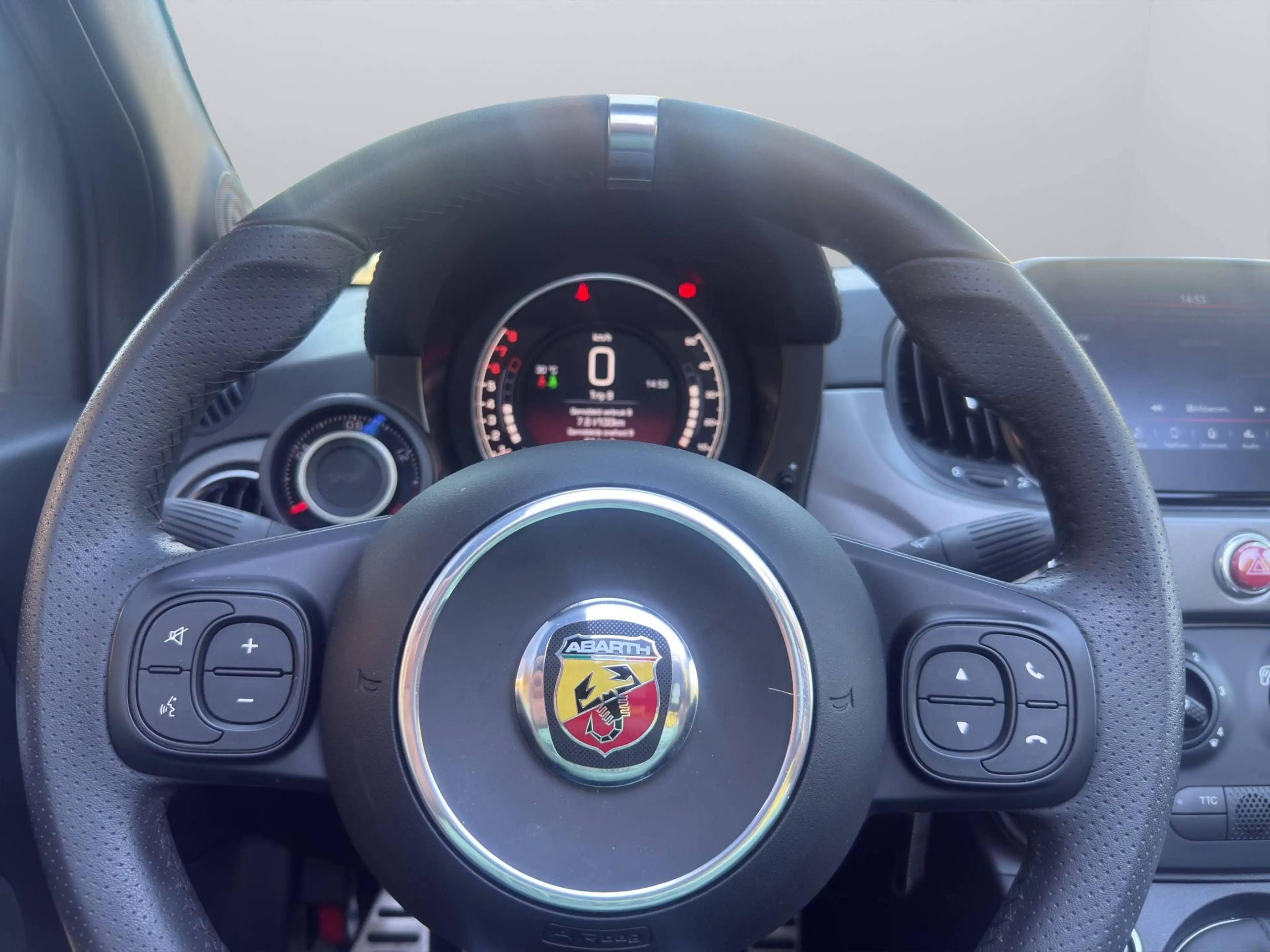 Abarth 500 abarth 500 cabrio — photo 10