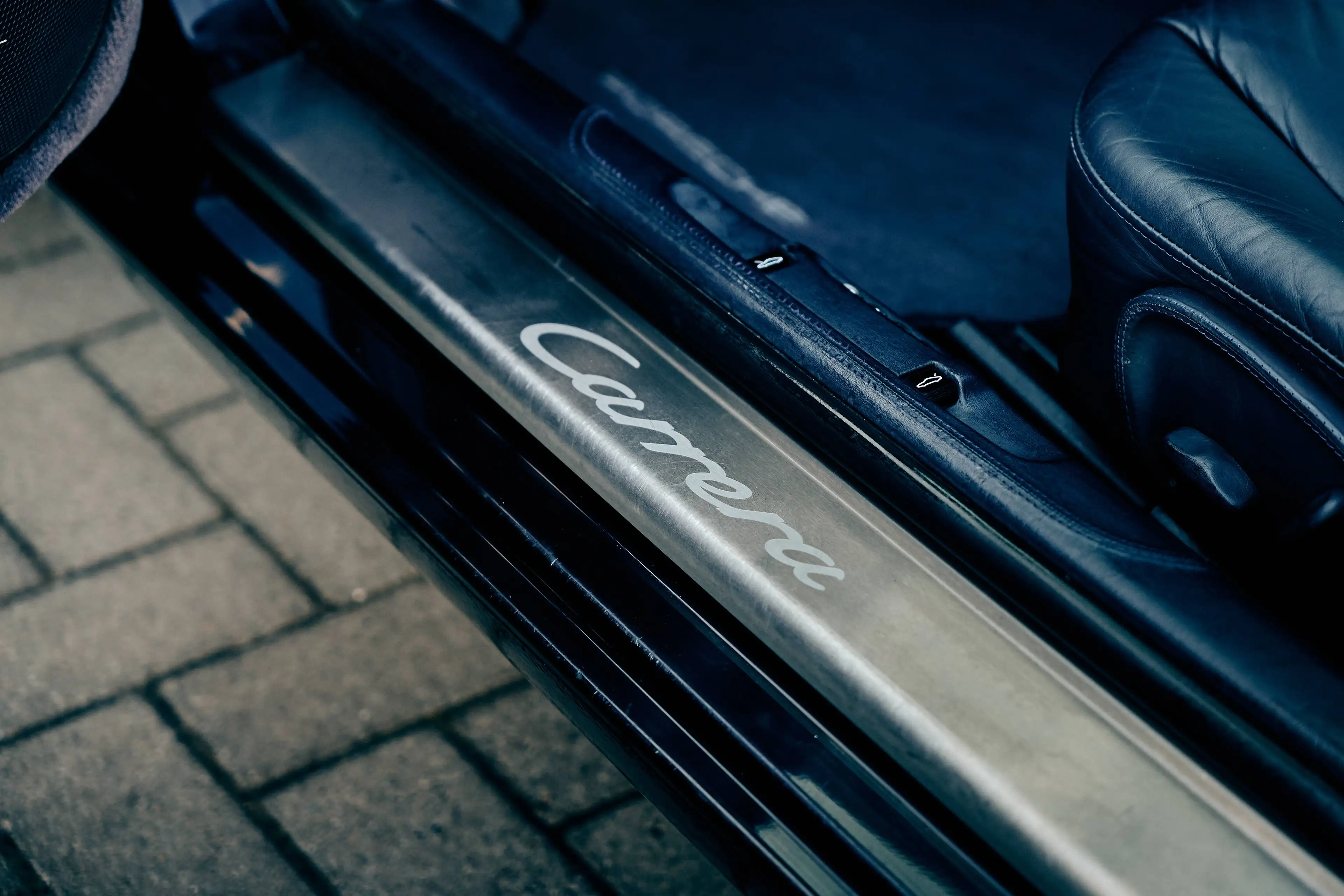 Porsche 996 Carrera 4 cabrio tiptronic volleder/PCM/18"/exclusive opties leder — photo 15